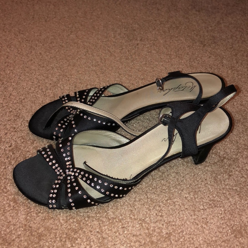 Metaphor 2-inch Black Heels